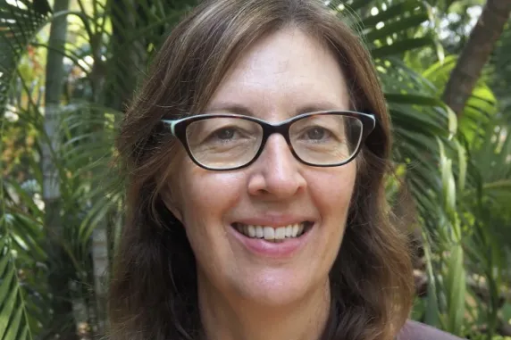 Dr Maxine Piggott
